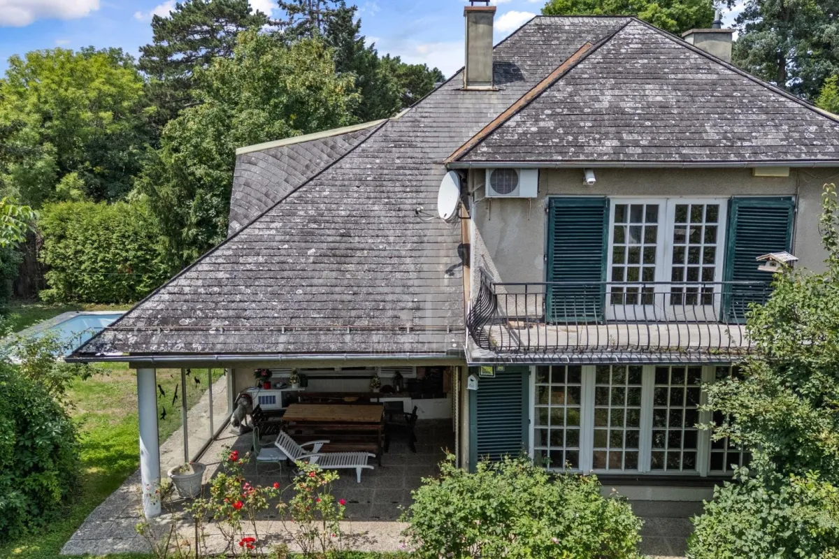 Architekten-Haus (BJ 1966) mit Entwicklungsperspektive - 1.300 m² Grundstück - Bild 1