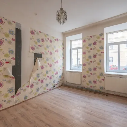 ++NEU++ Renovierungsbedürftige 4-Zimmer Altbauwohnung im Erdgeschoss! - Bild 2