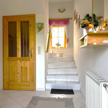 Umgebautes Kellerstöckl mit 3 Wohneinheiten, Terrasse, Balkon, Keller und Weingarten in Aussichtslage - Bild 3