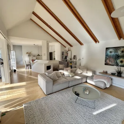 ANWESEN in der HINTERBRÜHL: Traumhaft gelegenes Haus in TOP LAGE mit Weitblick ins Grüne - Bild 3