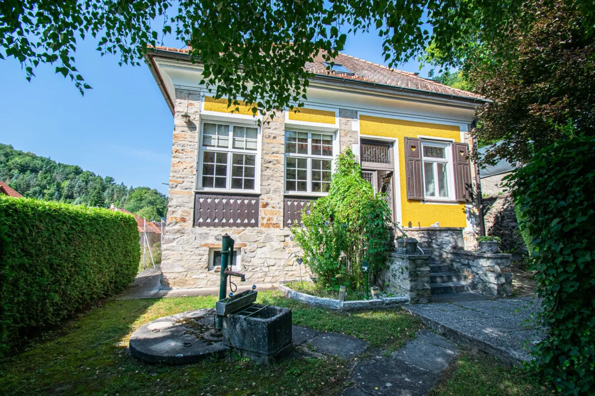 "SOMMERFRISCHE-Villa" im Dunkelsteinerwald - Bild 1
