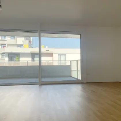 Stadtnah. Lichtdurchflutet. Mit Balkon und Stil. - Bild 2