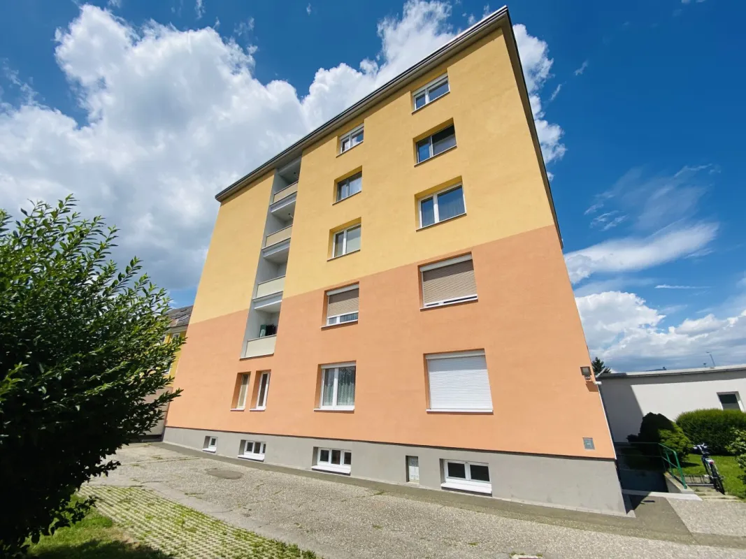 Gemütliche 2-Zimmer-Wohnung ca 58 m2 mit Loggia im Herzen von Zeltweg - Bild 1