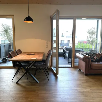 Wunderschöne & vollmöblierte 2-Zimmerwohnung in absoluter Ruhelage mit schönem Ausblick von großer Terrasse - en suite Badezimmer inklusive - Bild 2