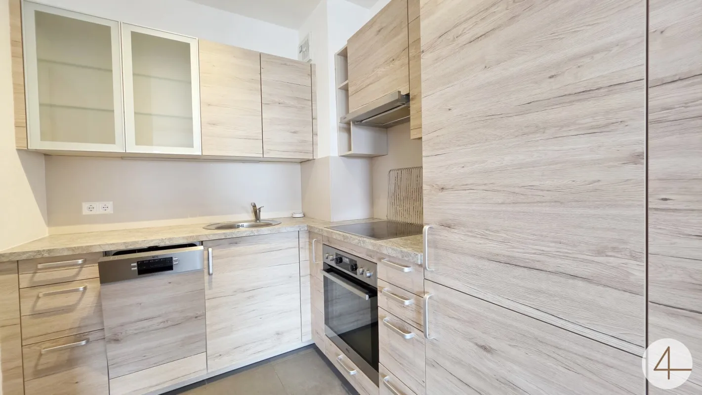 Helle 2-Zimmer-Wohnung in Toplage - Bild 1