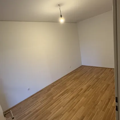 Schöne 2-Raum Wohnung mit guter Raumaufteilung in zentrumsnaher Lage! - Bild 2