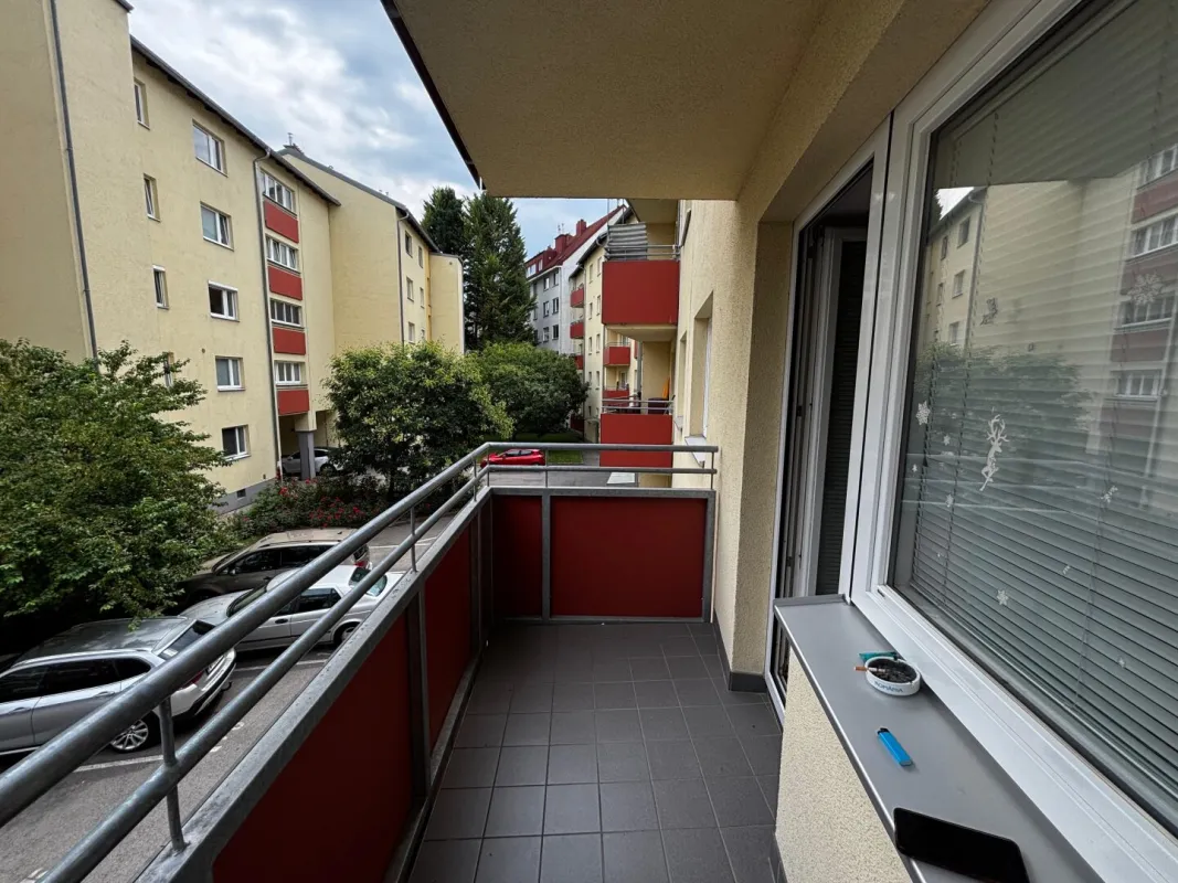 Charmante 2-Zimmer-Wohnung mit Balkon – Wohnen im Herzen eines der begehrtesten Erholungsgebiete Wiens - Bild 1