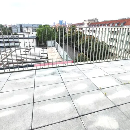Modern wohnen in Meidling! DG-4-Zimmer-Erstbezug mit Terrasse - Top77 - Bild 2