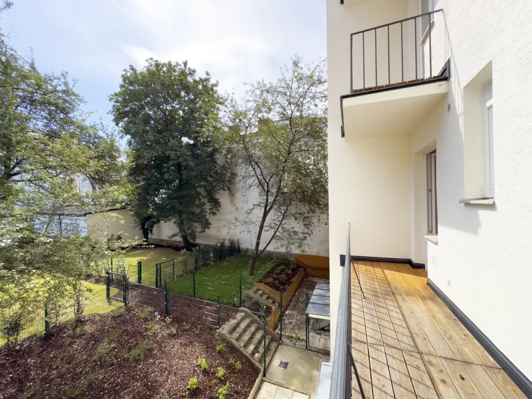 Türkenschanzpark: Stilvoller Altbau mit Außenfläche | Top-saniert & ruhig gelegen – Schöffelgasse - Bild 1