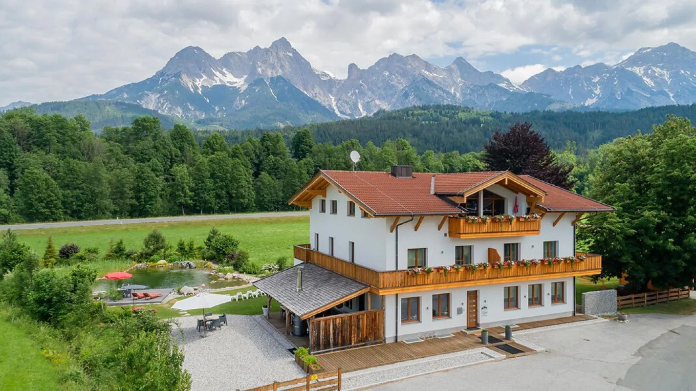 Charmantes Appartementhaus zwischen Saalfelden und Maria Alm - Bild 1