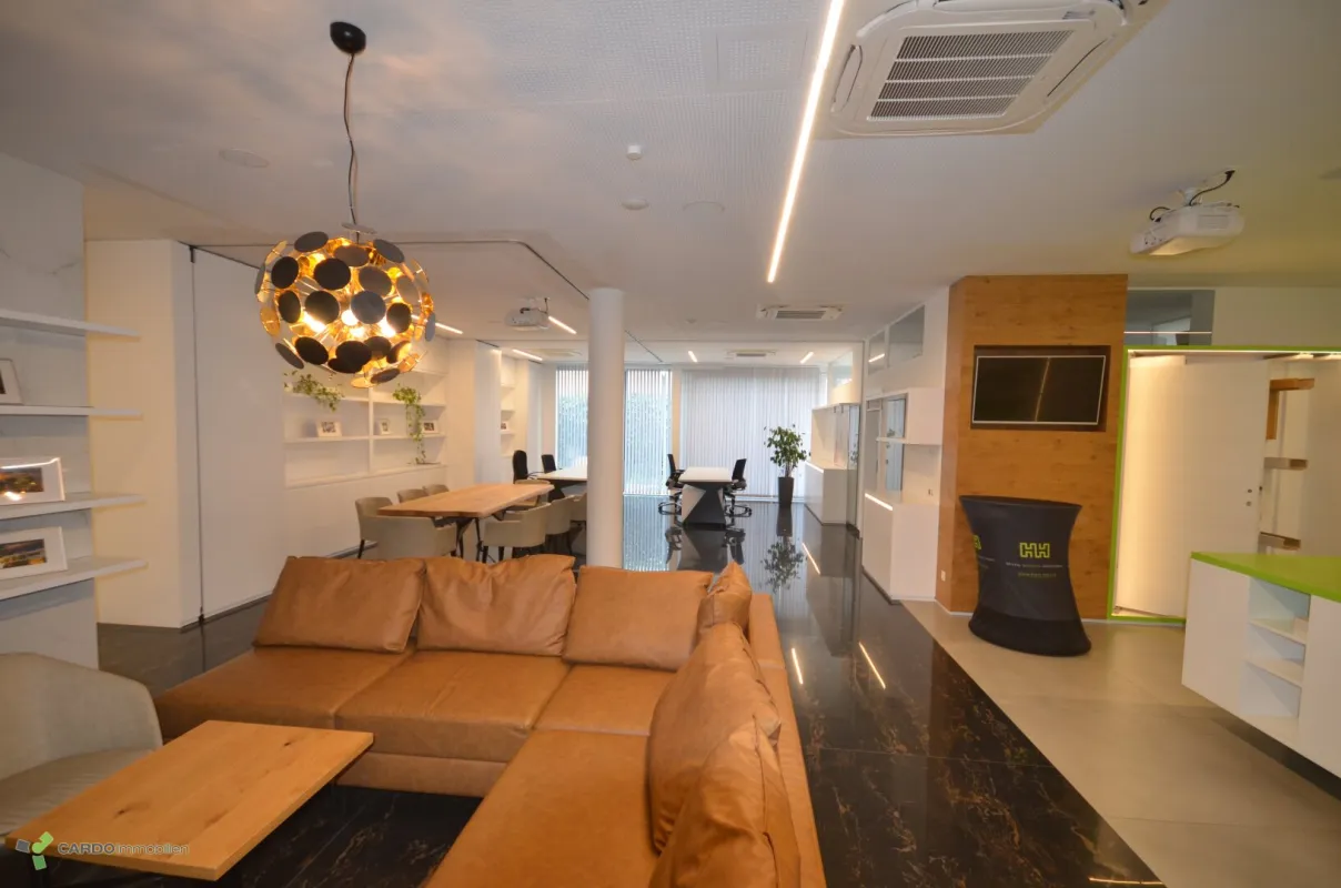 Kleine Hochzeitssaal, attraktive Gewerbefläche, branchenfrei, zu vermieten, ca. 250 m², Nähe UNO City & U-Bahn - Bild 1