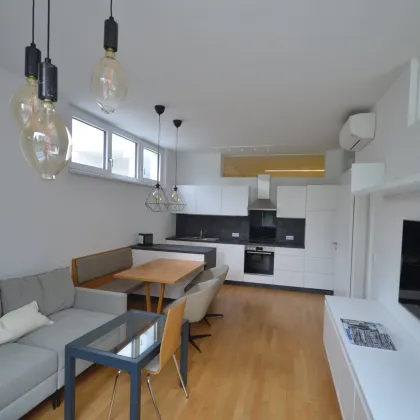 Kleine Hochzeitssaal, attraktive Gewerbefläche, branchenfrei, zu vermieten, ca. 250 m², Nähe UNO City & U-Bahn - Bild 3