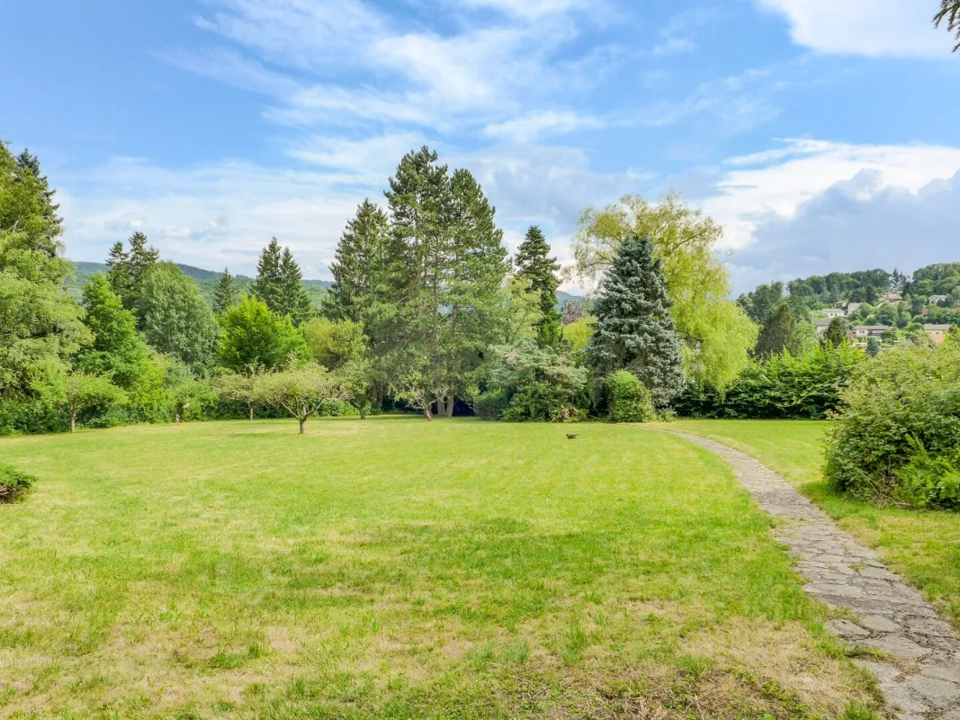 Entwicklungsfähige Liegenschaft im Wienerwald - 6.293 m² Bauland Wohngebiet - Bild 1
