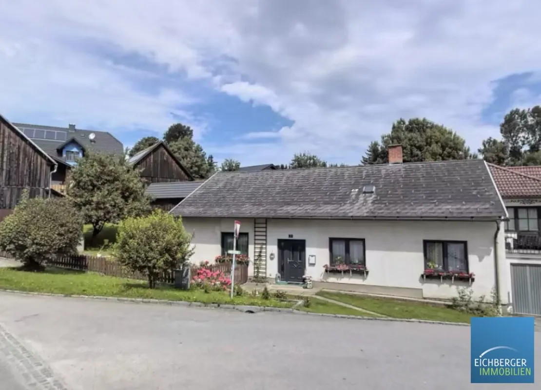 SALLINGBERG: Haus mit 2 Wohneinheiten und Scheune - Bild 1