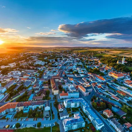 Stark reduziert - Jetzt 6,2% Preisvorteil nutzen! ZUM JUNGBRUNNEN! Home Sweet Home - Erleben Sie in neues Lebensgefühl! Beste Infrastruktur + Hochwertige Materialien + Garagenplatz optional! - Bild 3