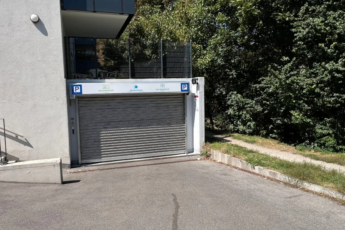 Tiefgaragenstellplatz - Nähe Bahnhof Sanatorium Purkersdorf - Bild 1