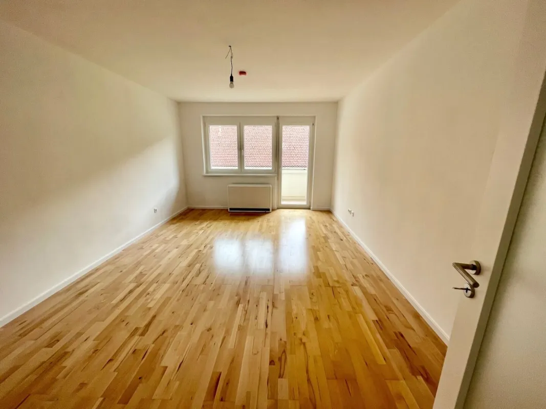 AB NOVEMBER: Erstbezug nach Generalsanierung | gefördert | 3 Zimmer | Loggia - Bild 1