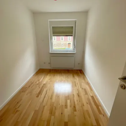 AB NOVEMBER: Erstbezug nach Generalsanierung | gefördert | 3 Zimmer | Loggia - Bild 2