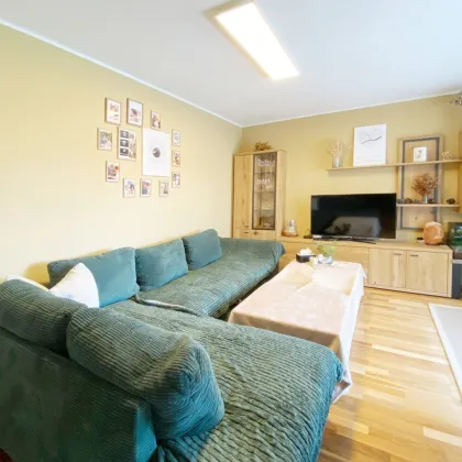 Sehr gepflegte 3-Zimmer-Wohnung - Dachterrasse mit Blick ins Grüne - Bild 2