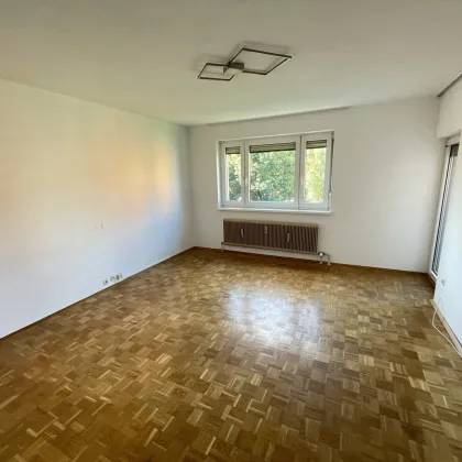 Preisgünstige 3-Zimmer-Wohnung, große Loggia, Sofortbezug möglich! - Bild 3