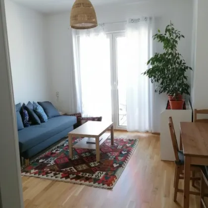 Bbefristet vermietete und klimatisierte 2-Zimmer-Wohnung mit hofeseitiger Terrasse mit opt. Garagenstellplatz! - Bild 2