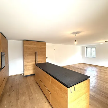 Tschagguns: 5-Zimmer-Maisonette-Wohnung ca. 141 m2 Wohnfläche mit Terrasse ca. 16 m2 und Balkon ca. 4,5 m2 - Bild 2