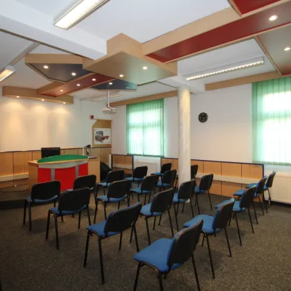 103 m² Büro-, Praxis- oder Seminarräumlichkeiten in Pregartner Zentrumslage zu mieten - Bild 2