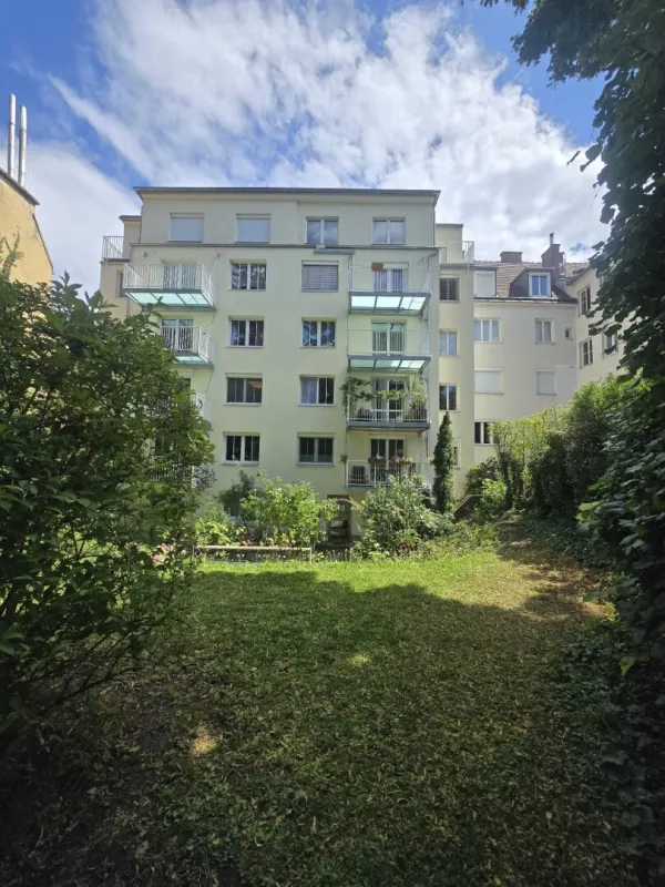Dachgeschoss-Traum in 1130 Wien: 150 m², 2 Dachterrassen! - Bild 1