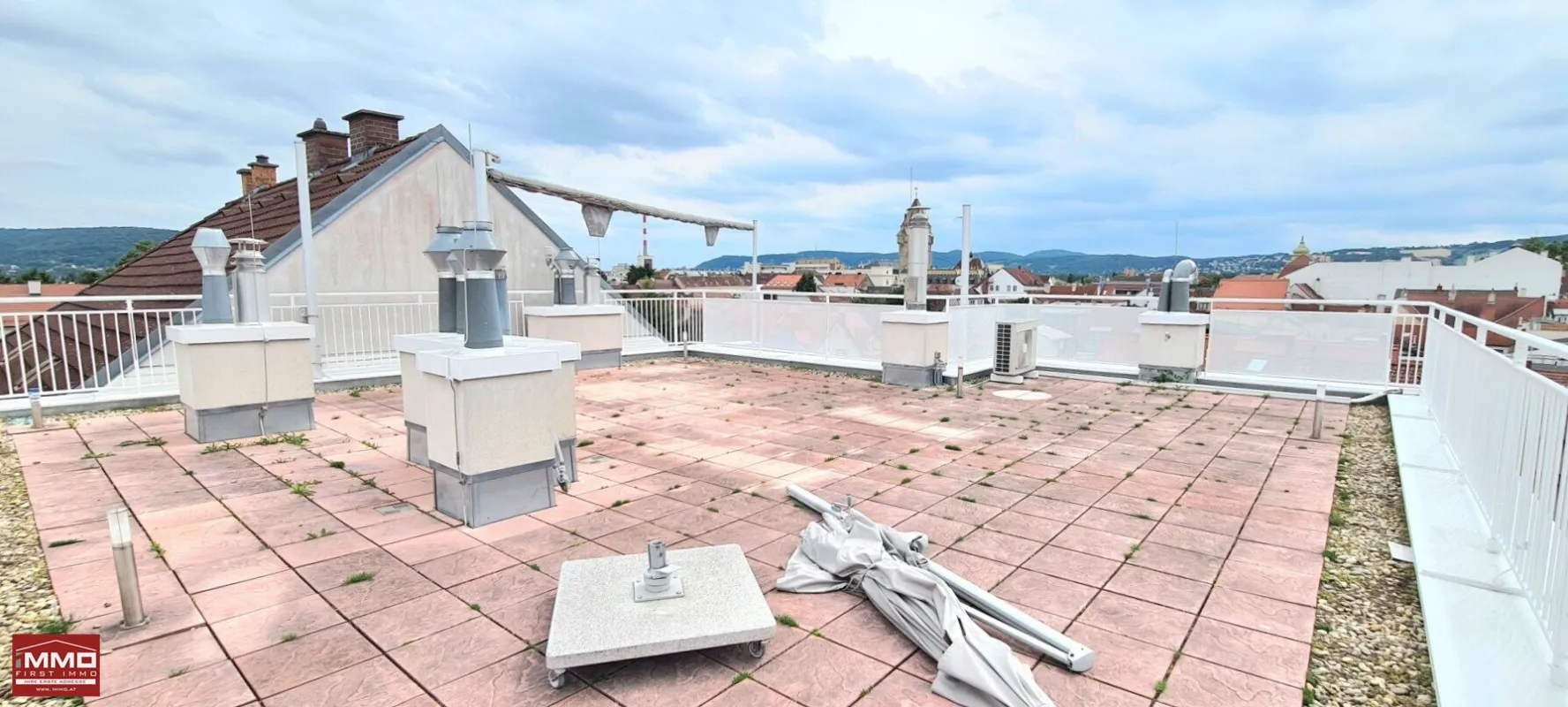 PENTHOUSE IM ZENTRUM VON KORNEUBURG MIT EINZIGARTIGER DACHTERRASSE UND 2 KFZ-STELLPLÄTZEN - Bild 1