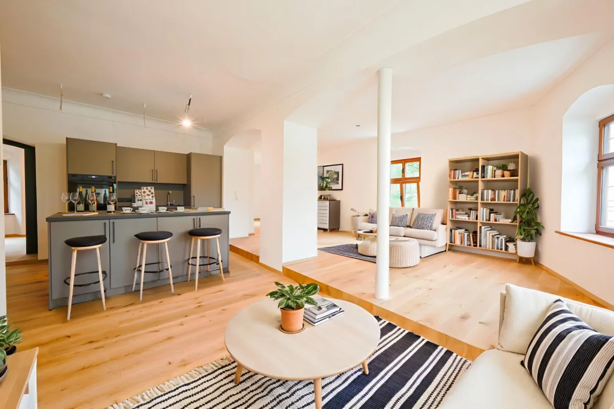 Altbauwohnung kernsaniert mit besonderem Ambiente auf 88 m² in Rattenberg - Bild 1