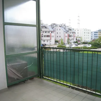 NEUER PREIS - Gut geschnittene 3-Zimmerwohnung mit Loggia und Parkplatz - Wiener Neudorf - Bild 2