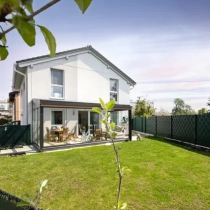 Ruhiges Familienparadies in TOP-LAGE mit Wintergarten, 2 Stellplätzen & Glasfaser – Bezugsfertig! - Bild 3