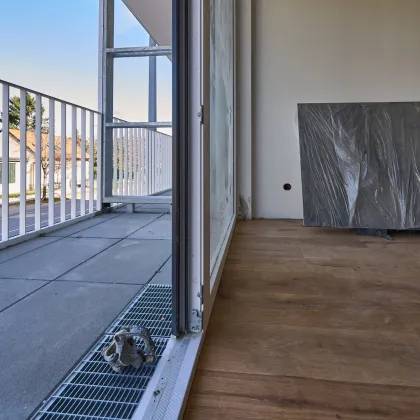 ‼️ AKTION ‼️ ++ 19 EIGENTUMSWOHNUNGEN ++ SCHLÜSSELFERTIG ++ URBAN + NATUR ++ ZWISCHEN SEESTADT UND LOBAU ++ 1220 WIEN ++  ++ BALKON / TERRASSE / LOGGIA / GARTEN / KELLER ++ 2–4 ZIMMER ++ - Bild 3