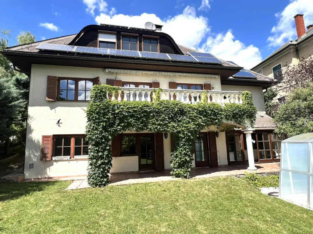 (!) Großzügige Villa in Badener Bestlage am Mitterberg mit prächtigem Garten - zentrumsnahe, eine echte Rarität (!) - Bild 1