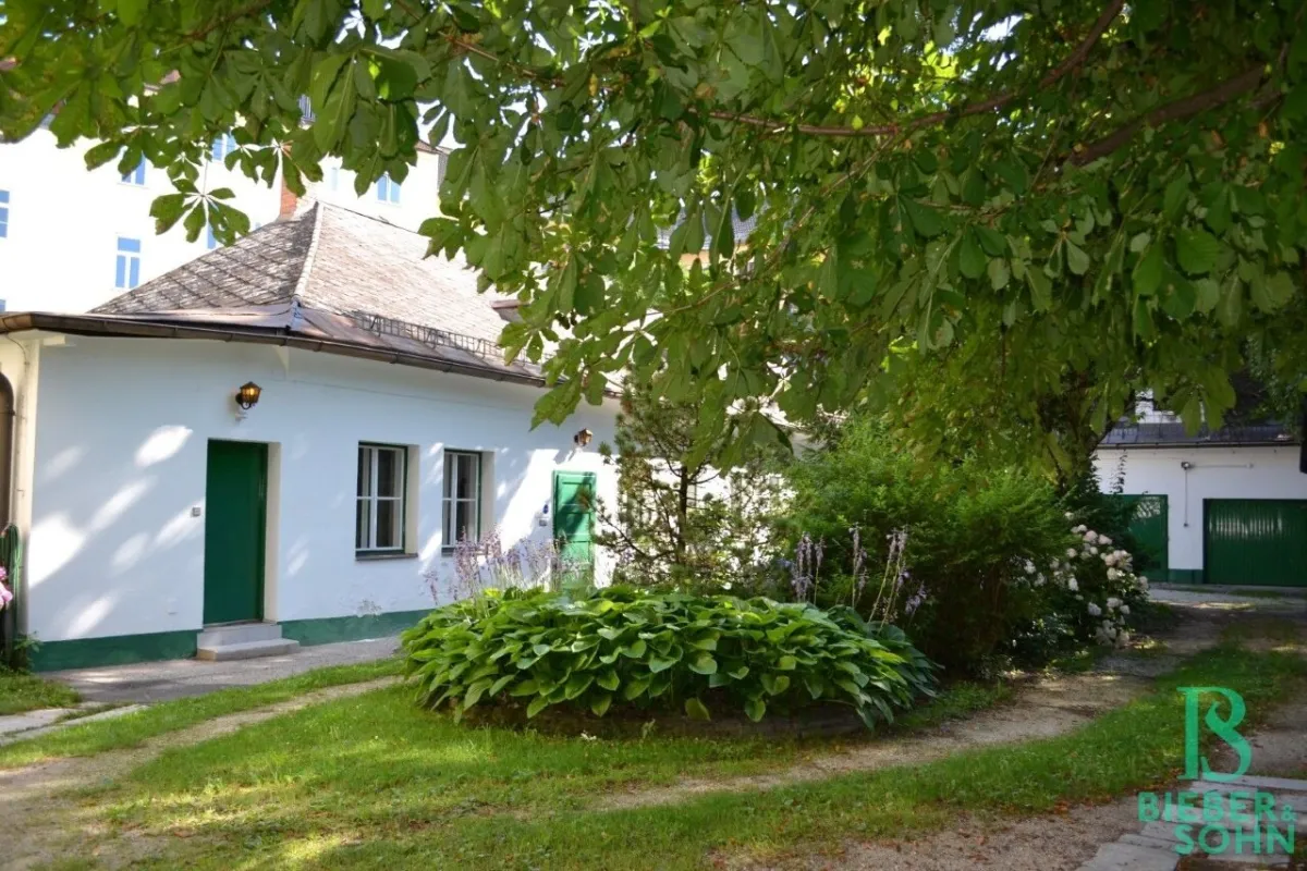 Garage in Zentrumsnähe - Bild 1