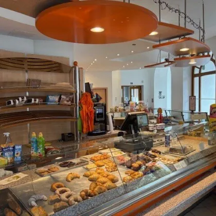 Cafe'-Bäckerei abzugeben ! - Bild 3