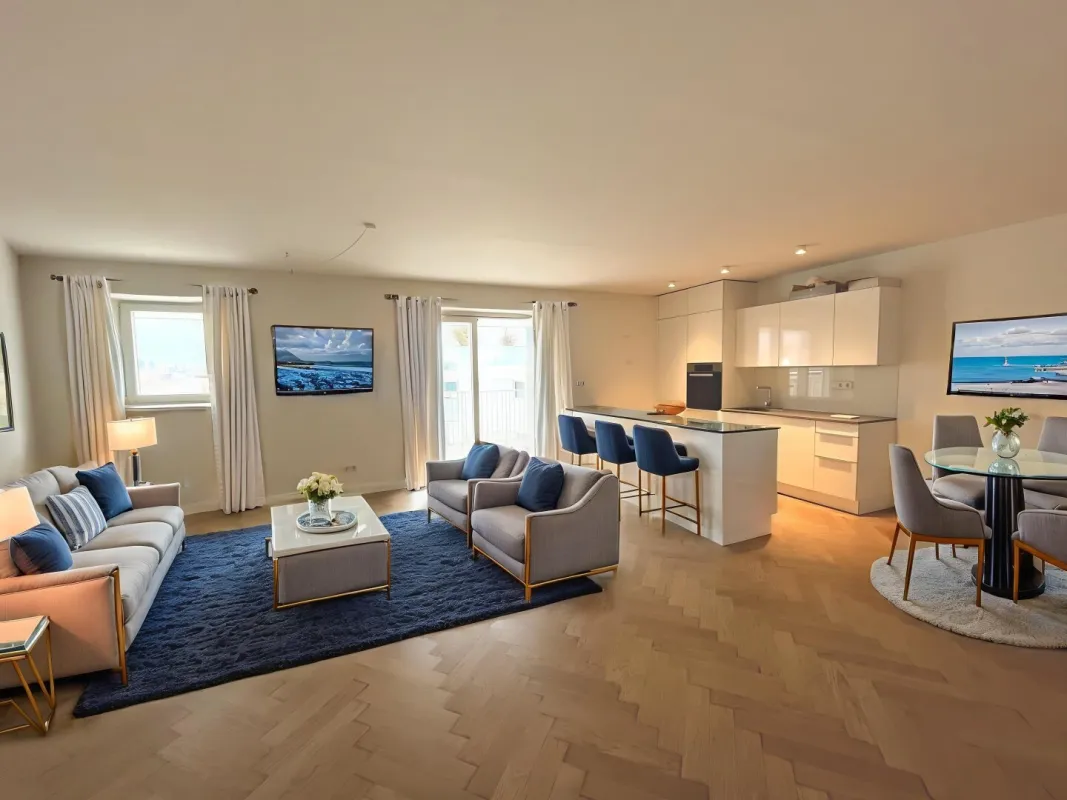 1030! Tolles 3-Zimmer DG mit Terrasse und schönem Weitblick! - Bild 1