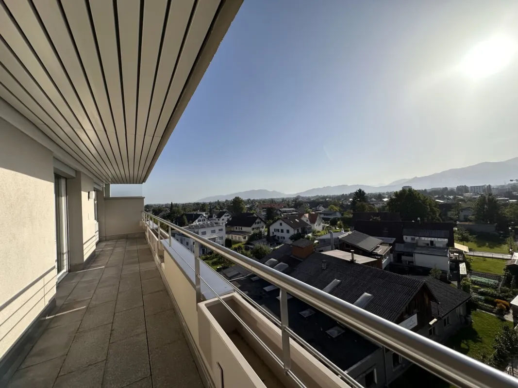 3-Zimmer-Wohnung mit Balkon in Lustenau - Penthouse-Feeling inklusive! - Bild 1