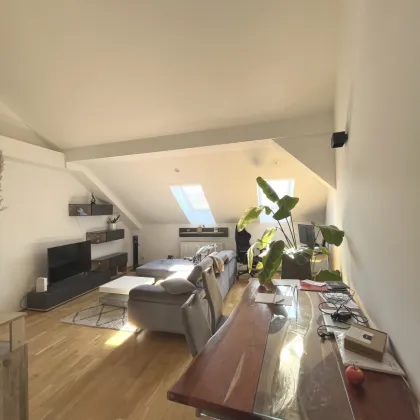 U4/Pilgramgasse! 2-Zimmer DG mit kleinem Balkon! - Bild 2