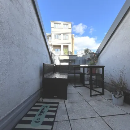 U4/Pilgramgasse! 2-Zimmer DG mit kleinem Balkon! - Bild 3
