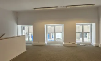 Attraktives Büro mit eigener Garage und zusätzlicher Lagerfläche
