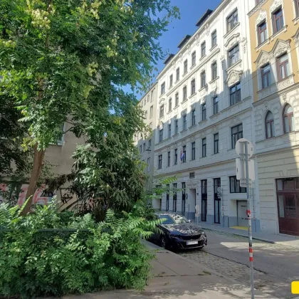 Attraktives Büro mit eigener Garage und zusätzlicher Lagerfläche - Bild 2