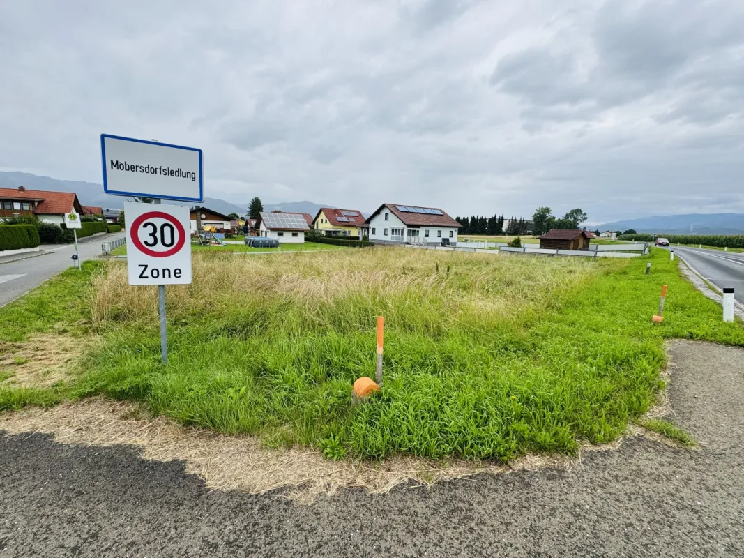 Weißkirchen: Baugrundstück in Siedlungslage – Möbersdorfsiedlung - Bild 1