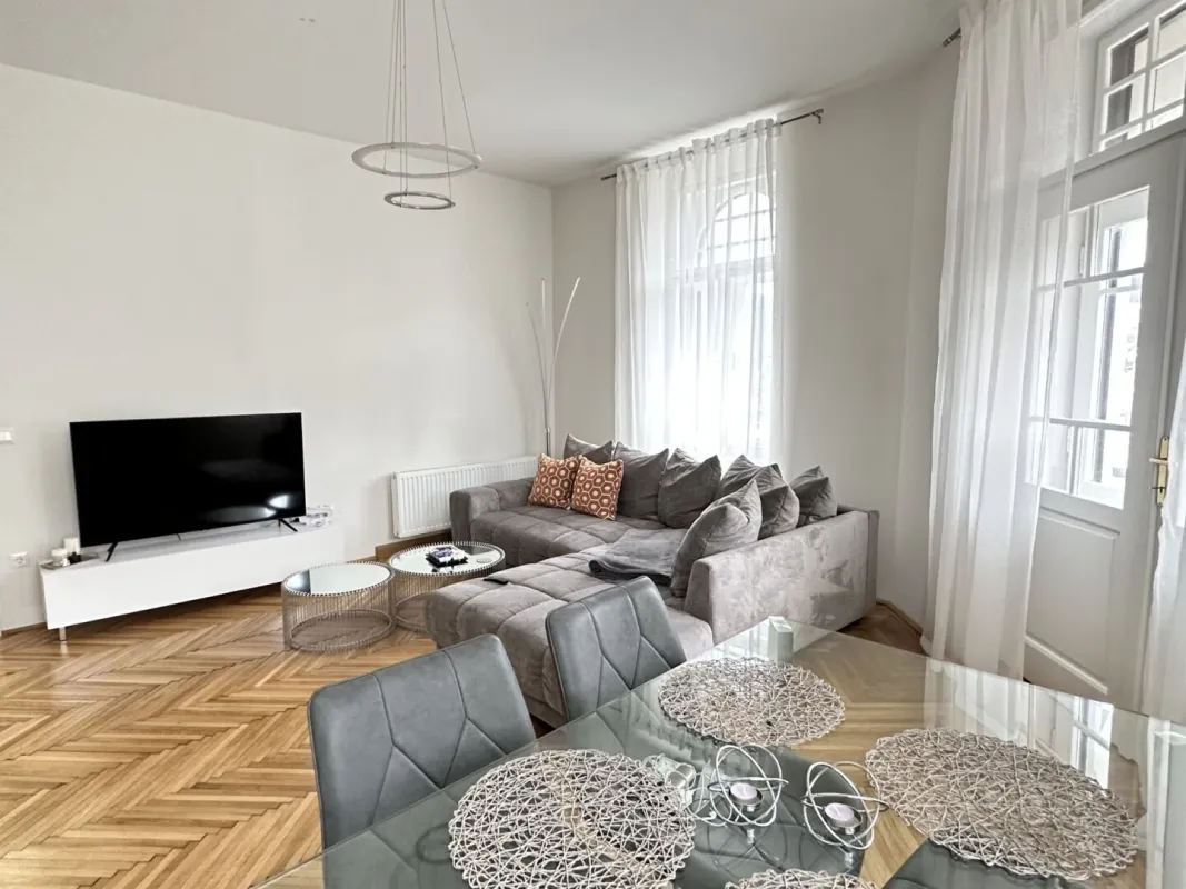 Geförderte, wunderschöne 2-Zimmer-Wohnung mit Loggia im Zentrum von Mürzzuschlag - Das „Ankerhaus“ - Provisionsfrei! - Bild 1