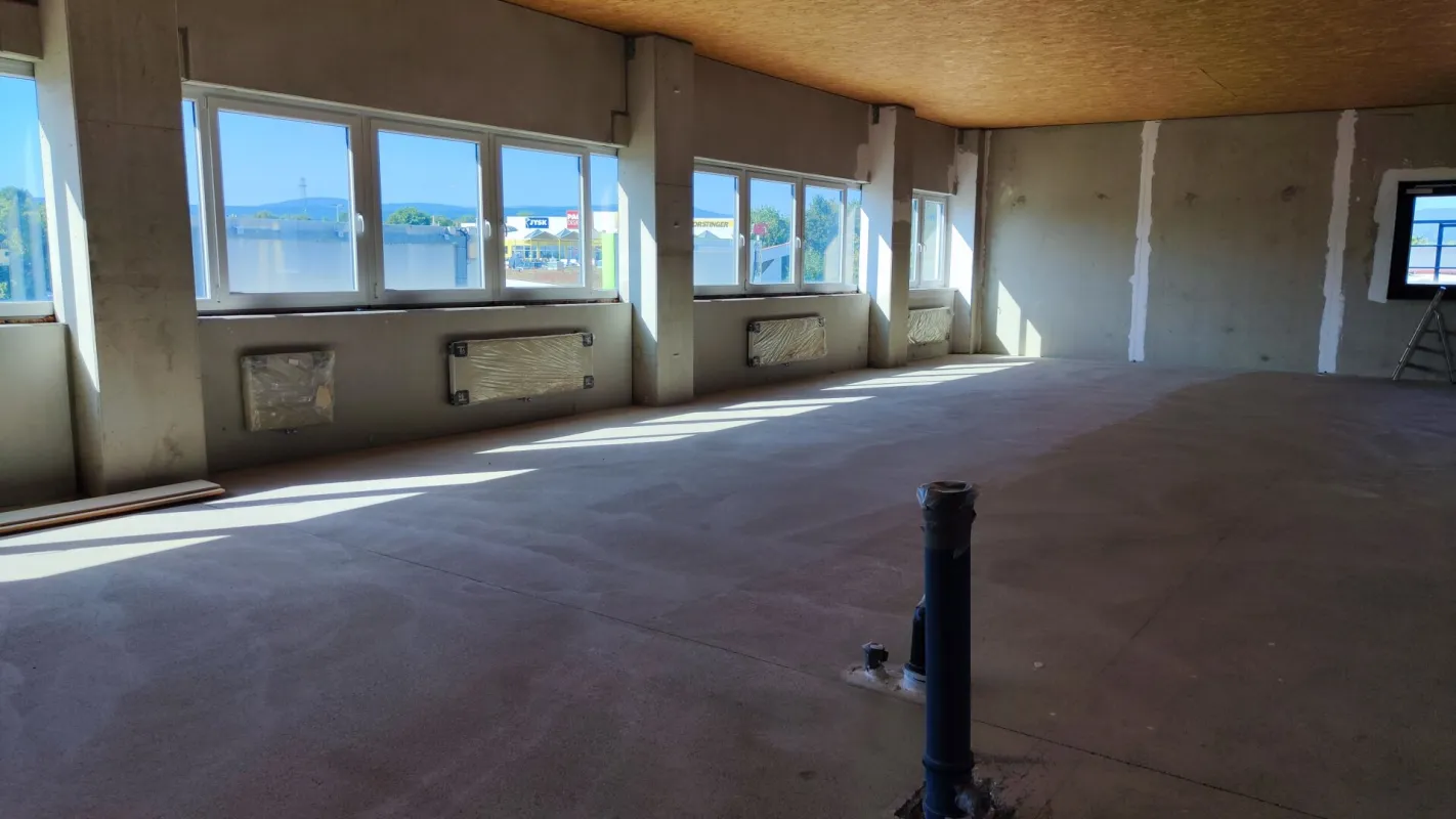 Flexible Bürofläche – 72 m² Erstbezug im Shopping Point Neunkirchen zu vermieten - Bild 1