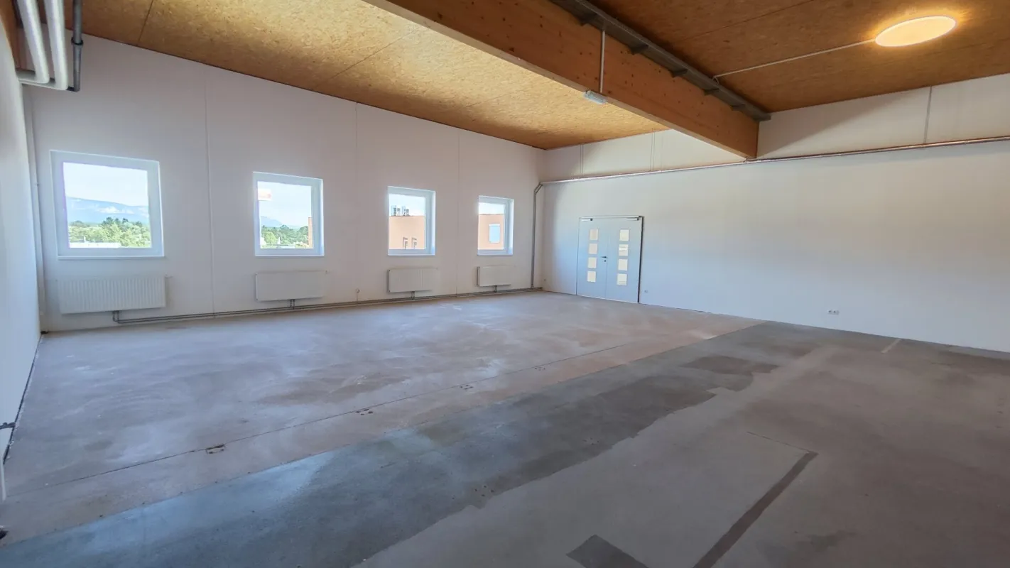 Bezugsfertige Räume 306 m² – vielseitig nutzbar im Shopping Point Neunkirchen zu vermieten! - Bild 1