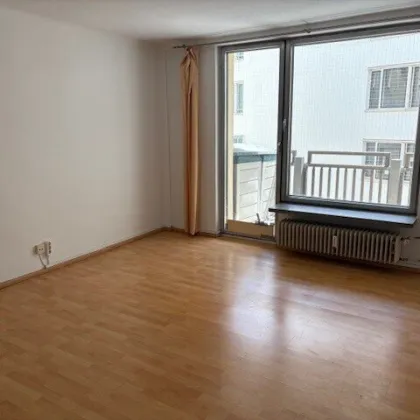 Loggia-Wohnung inkl. Hz und WW im Zentrum von Wien ! - Bild 2