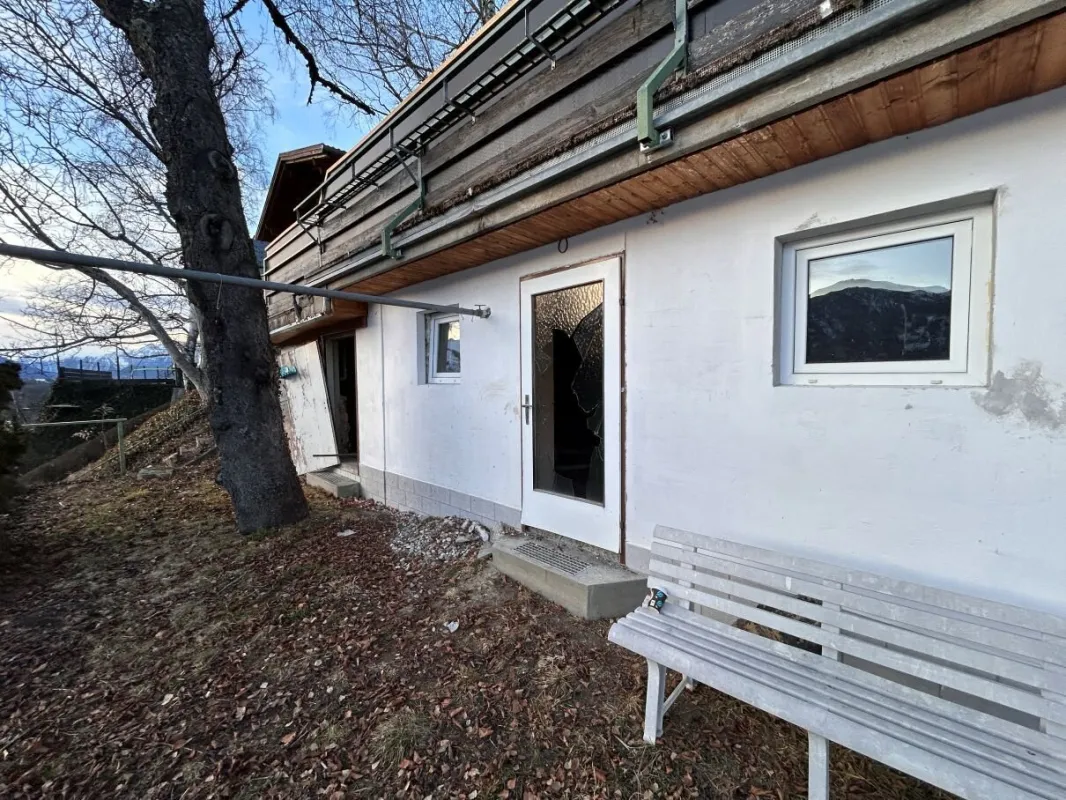 Haus Altbestand mit GRUNDSTÜCK mit 1310 m² TRAUMHAFT IN RUHIGER LAGE MIT HERRLICHER AUSSICHT ! - Bild 1