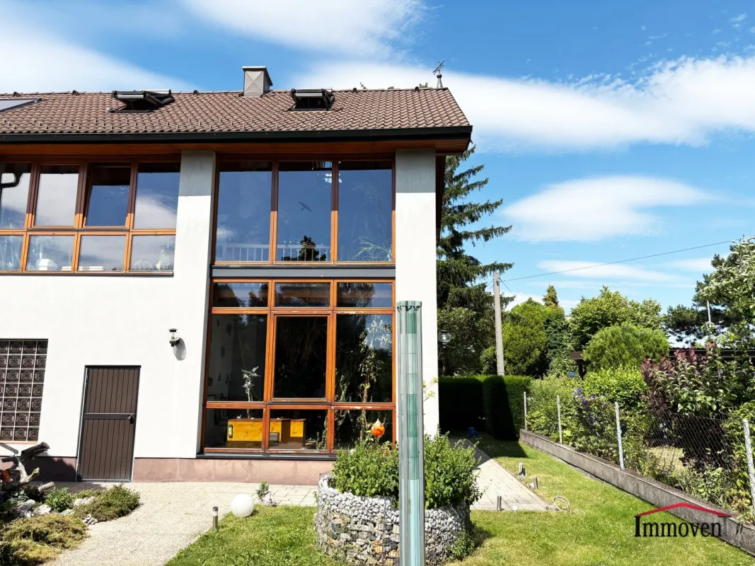 PRACHTVOLLER WINTERGARTEN über zwei Etagen - großes Ein- bzw. Zweifamilienhaus in begehrter Lage in St. Pölten (Wagram) - Bild 1