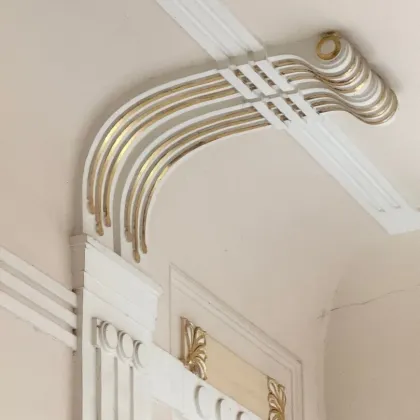 Julienhof – Historischer Altbau mit zeitlosem Charme und Potenzial - Bild 3